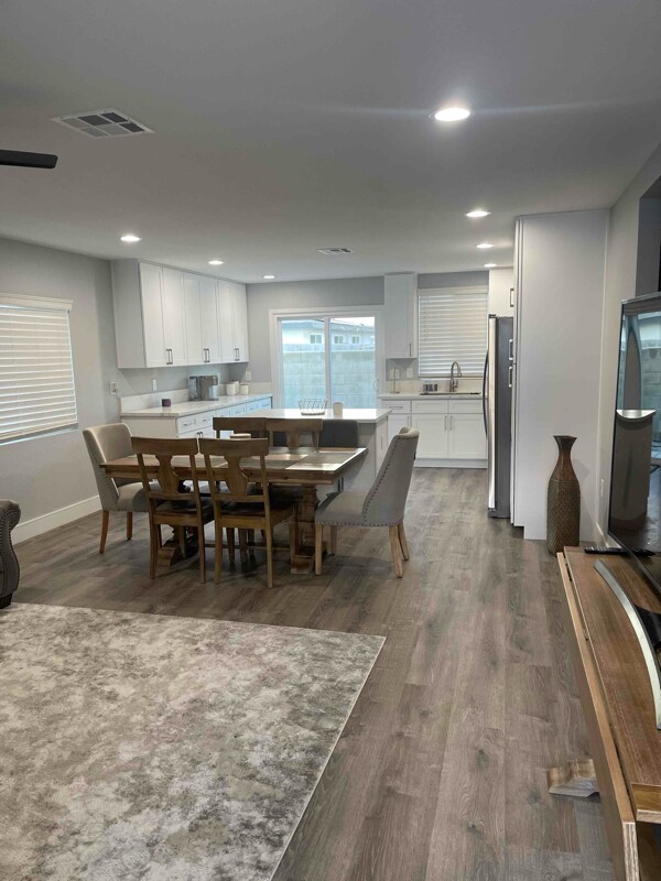 563 N Maple Ave in Fontana, CA - Building Photo - Building Photo