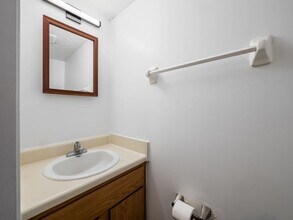 4835-4837 Duke Philip Dr in Hilliard, OH - Building Photo - Building Photo