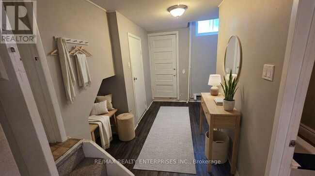 142 Emerald St S in Hamilton, ON - Building Photo - Building Photo