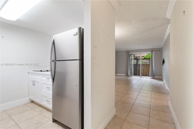 8600 SW 109th Ave in Miami, FL - Building Photo - Building Photo
