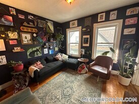 9 Medford St in Medford, MA - Building Photo