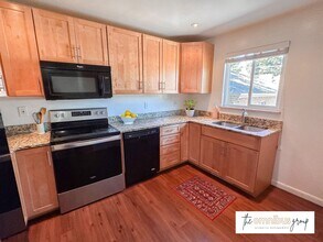 2481-2481 S Corona St in Denver, CO - Building Photo - Building Photo