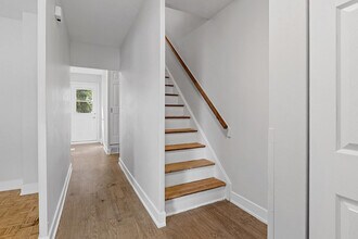 West Park I Townhouses in Kingston, ON - Building Photo - Building Photo