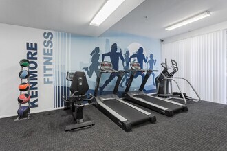 Kenmore Towers in Los Angeles, CA - Foto de edificio - Interior Photo