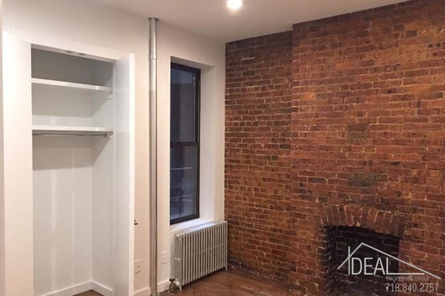 354 Myrtle Ave-Unit -4 in Brooklyn, NY - Building Photo - Building Photo
