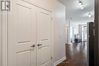 3684 Fallowfield Rd in Ottawa, ON - Building Photo - Building Photo