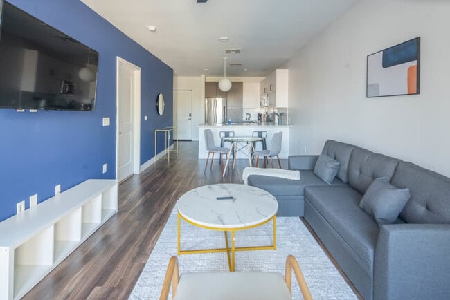 701 W Rio Salado Pkwy in Tempe, AZ - Building Photo - Building Photo