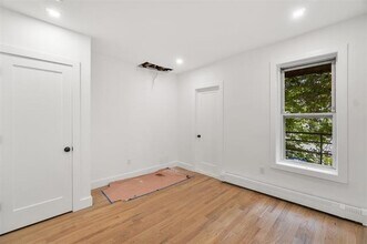 232 Van Horne St in Jersey City, NJ - Foto de edificio - Building Photo