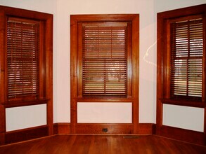 218 W Montgomery Ave, Unit 1 in Rockville, MD - Building Photo - Building Photo