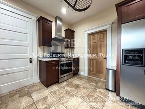 614 N Steele St in Tacoma, WA - Building Photo - Building Photo