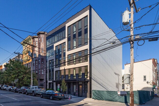 503 Madison St
