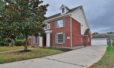 15615 Township Glen Ln in Cypress, TX - Building Photo - Building Photo