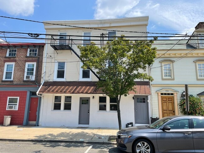 155 W Main St, Unit 2