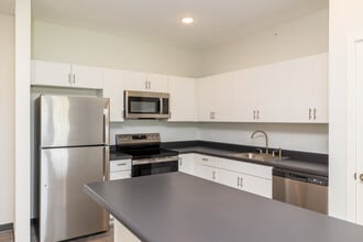 Union at Antelope Valley in Lincoln, NE - Building Photo - Interior Photo