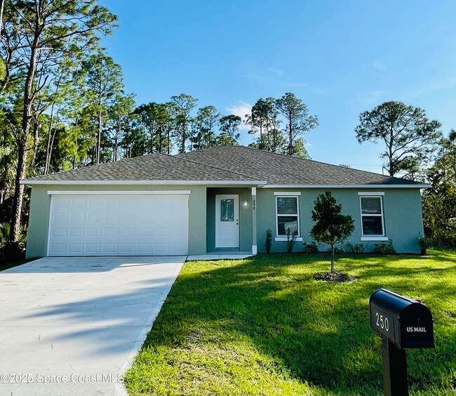 250 Frederick St SW in Palm Bay, FL - Building Photo - Building Photo