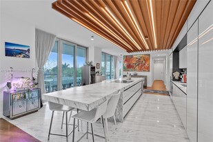 1300 Monad Ter, Unit 4B in Miami Beach, FL - Building Photo - Building Photo