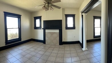 3215 Wyoming Ave in El Paso, TX - Building Photo - Building Photo