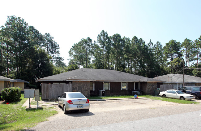 230 Crow Rd in Pensacola, FL - Building Photo - Building Photo