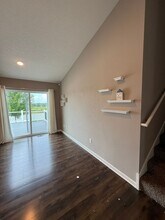 8530 Titanium Cir in Woodbury, MN - Building Photo - Building Photo