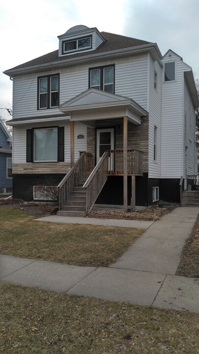 313 14th St S in Fargo, ND - Building Photo