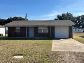 1520 Coral Cut Off in Azle, TX - Building Photo