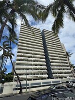 2085 Ala Wai Blvd in Honolulu, HI - Building Photo