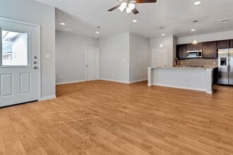 599 County Rd 306 in Jarrell, TX - Building Photo - Building Photo