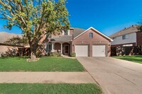 7116 Vista Hill Ln in Sachse, TX - Foto de edificio - Building Photo