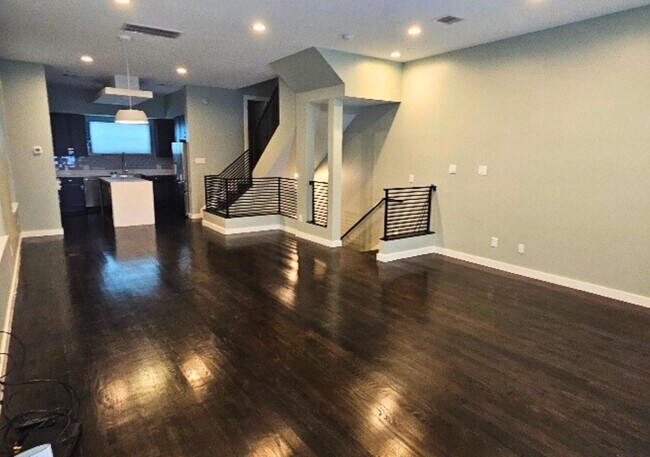 1211 Thompson St in Houston, TX - Building Photo - Building Photo