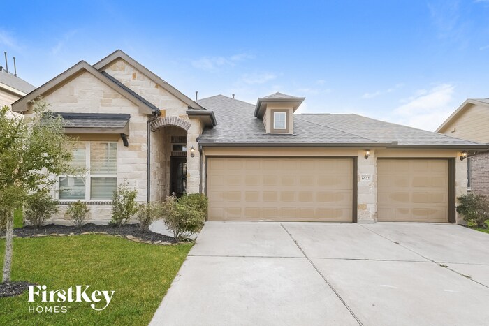 6522 Hunters Creek Ln in Baytown, TX - Building Photo