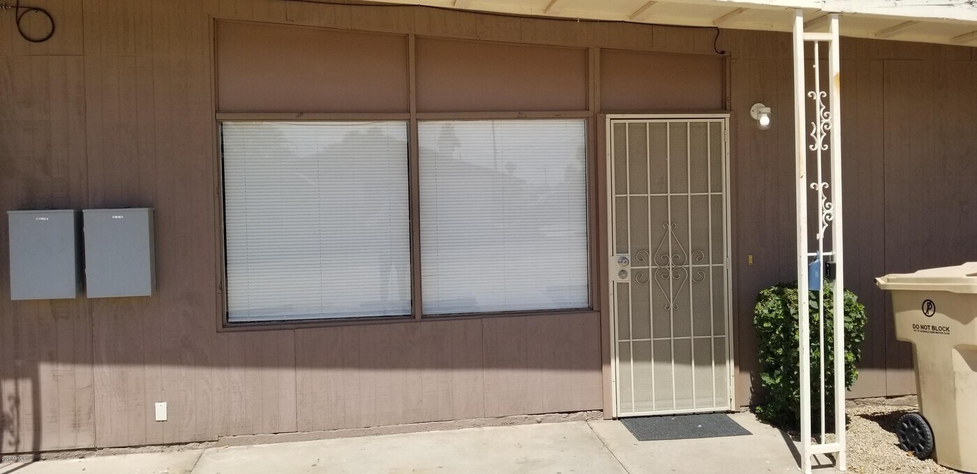 6251 N 48th Ave-Unit -4 in Glendale, AZ - Building Photo