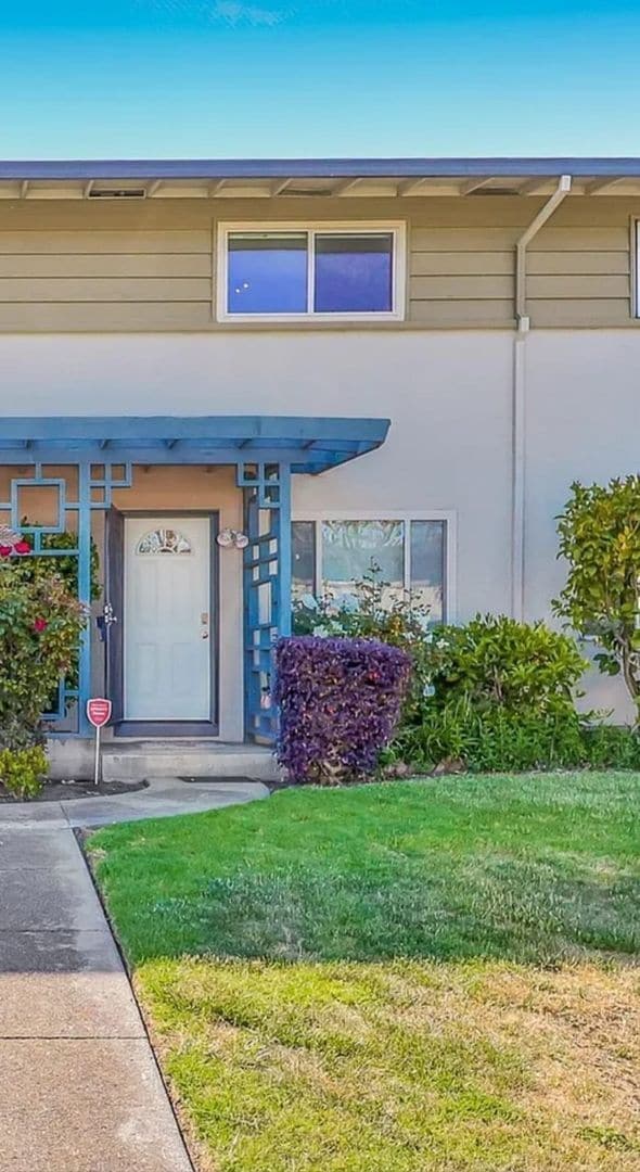 property at 407 Craven Ct