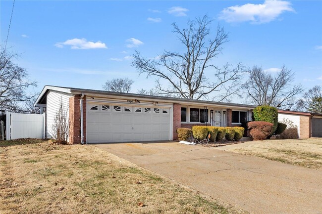 1705 Bay Meadows Dr in Florissant, MO - Building Photo - Building Photo