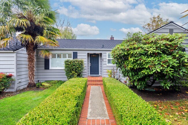 property at 6014 NE 60th St