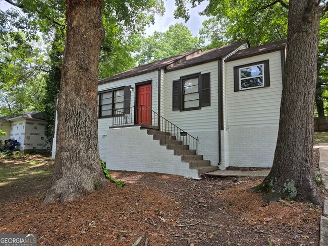 property at 1336 Wichita Dr SW