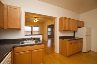 1310 Oak Ave, Unit W4 in Evanston, IL - Building Photo - Building Photo