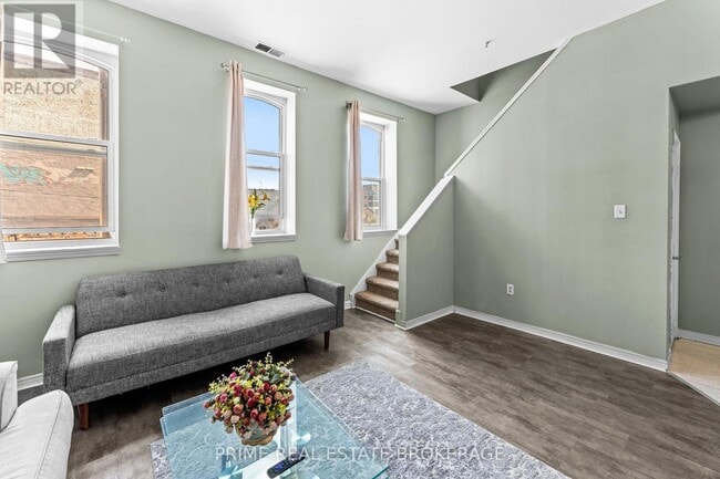 property at 366 Richmond St