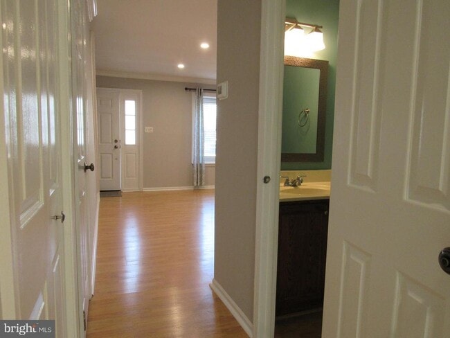 property at 716 Sandalwood Ln
