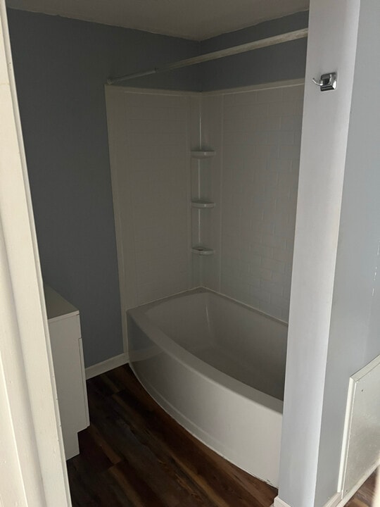 12648 Sharon Lynn Dr in Salem, OH - Foto de edificio