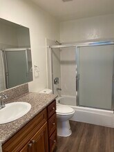 6138 Afton Pl, Unit 6 in Los Angeles, CA - Building Photo - Building Photo