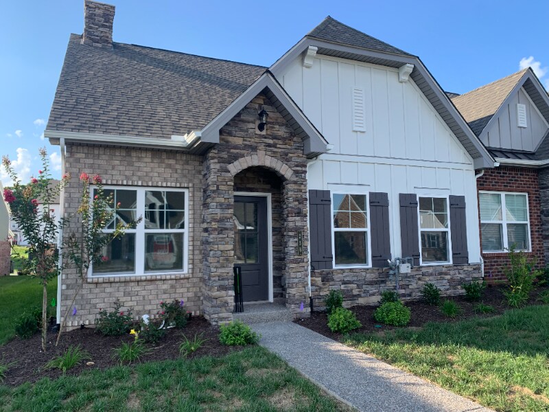 238 Cloverbrook Way in Gallatin, TN - Foto de edificio
