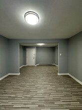 PF Somerset LLC in North Plainfield, NJ - Building Photo - Interior Photo