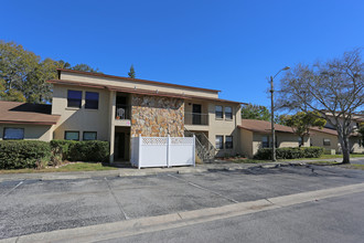 Outlook Village Apartments in Pinellas Park, FL - Building Photo - Building Photo