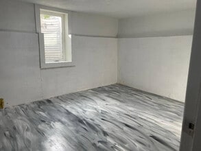 1106 N 60th Ave in West Richland, WA - Foto de edificio - Building Photo