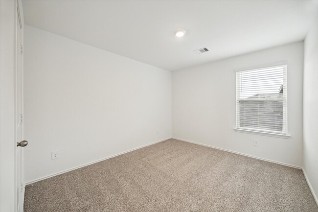 1011 Concord Pointe Ln
