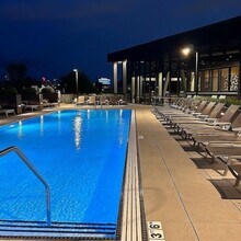 2347 N Elston Ct, Unit 243 in Chicago, IL - Foto de edificio - Building Photo