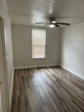 575 N Kansas St, Unit B in Edwardsville, IL - Building Photo - Building Photo