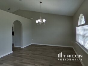 2232 Nettlebrook St N in Jacksonville, FL - Foto de edificio - Building Photo