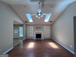 180 Jon Jeff Dr NW in Lilburn, GA - Building Photo - Building Photo