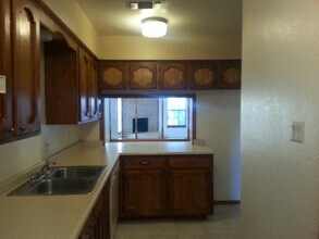 1033 W Poe St in Roswell, NM - Building Photo - Building Photo